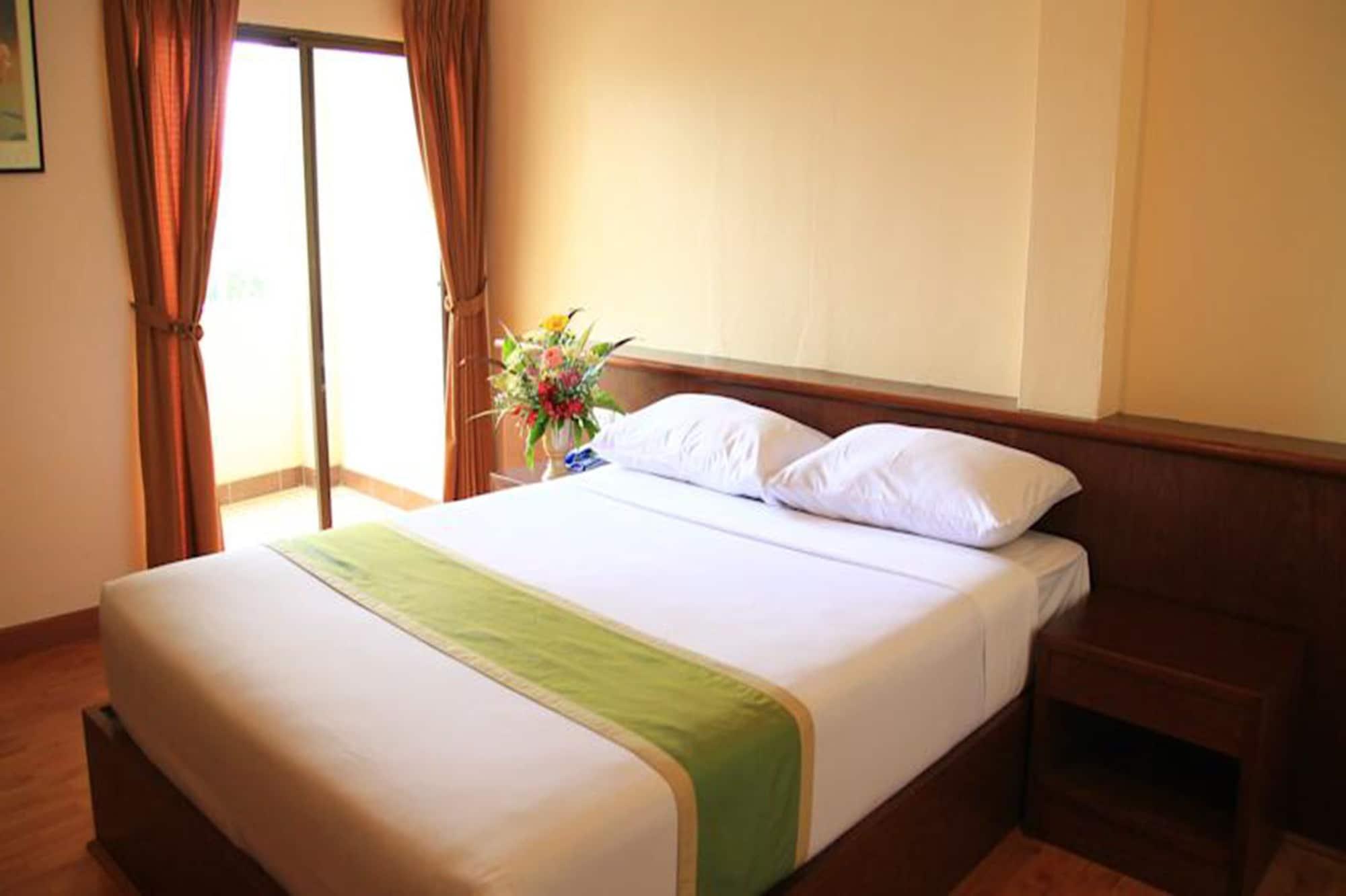 Rayong President Hotel Экстерьер фото