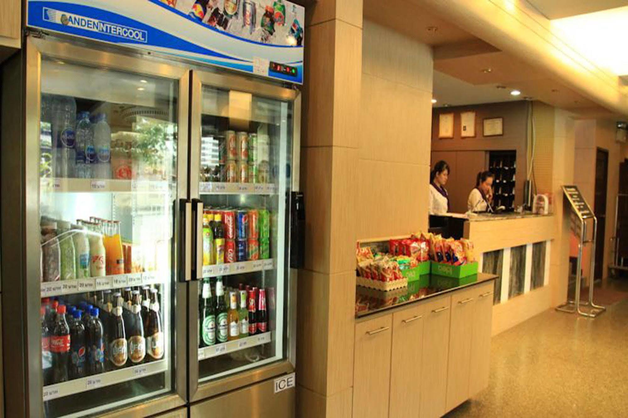 Rayong President Hotel Экстерьер фото