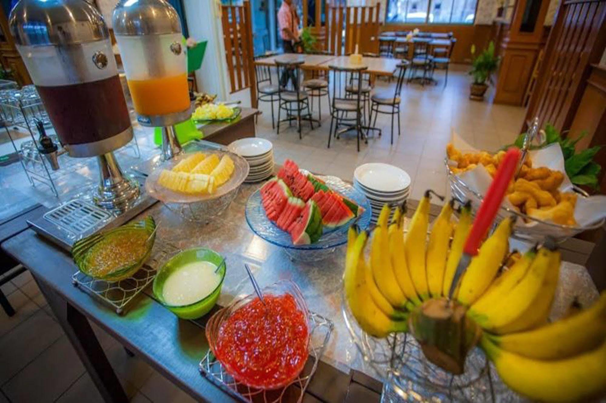 Rayong President Hotel Экстерьер фото