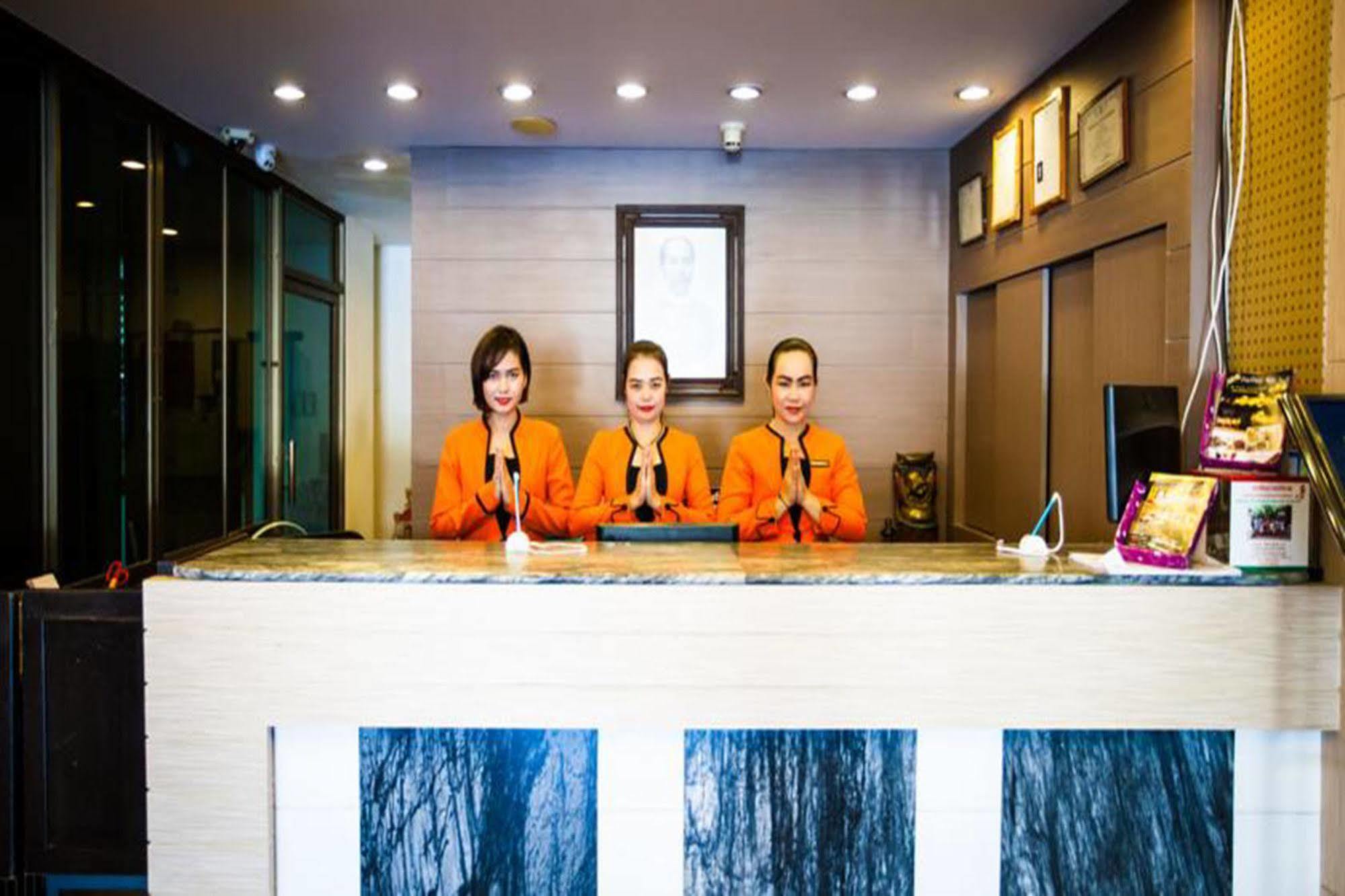 Rayong President Hotel Экстерьер фото